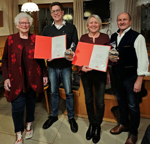 v.l.n.r.: Wilmya Zimmermann, Simon Berninger, Gisela Marquardt, Wolfgang Fees