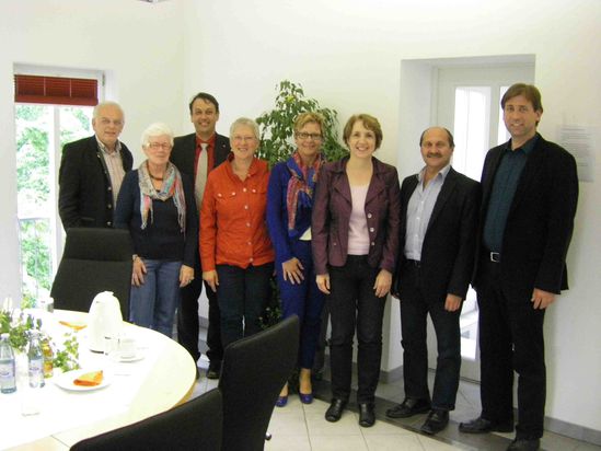 Bild Bürgermeistertreffen (von Links: Edgar Büttner, Wilmya Zimmermann, Reiner Büttner, Rose Stark, Anja Gebardt, MdL Annette Karl, Wolfgang Fees und Hermman Ulm.)